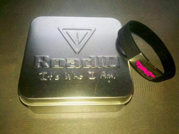 My ability to conceal my emergency contacts' information from the internet is only as good as MS Paint allows it to be. Don't judge.